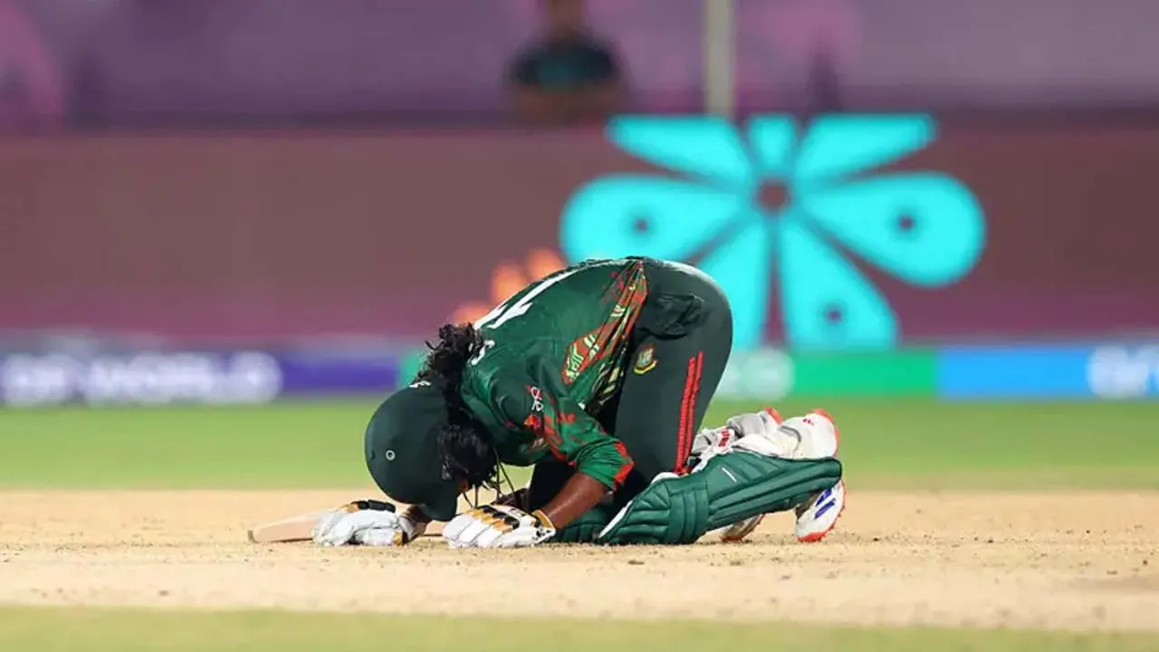 বিশ্বকাপে দ্রুততম ফিফটির রেকর্ড গড়লেন স্বর্ণা