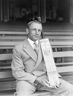 Sir Donald George Bradman 3