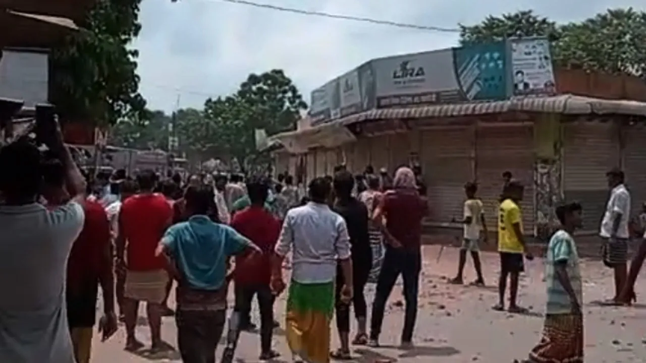 সিরাজদিখানে দুই গ্রামবাসীর সংঘর্ষে টেটাবিদ্ধ ৬, আহত ৩০