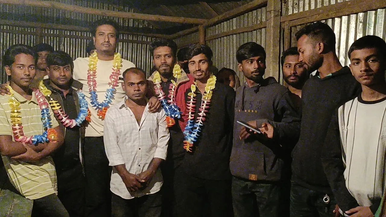 রায়গঞ্জে ছাত্রদলের নেতাসহ ১৮ জনের জামায়াতে যোগদান
