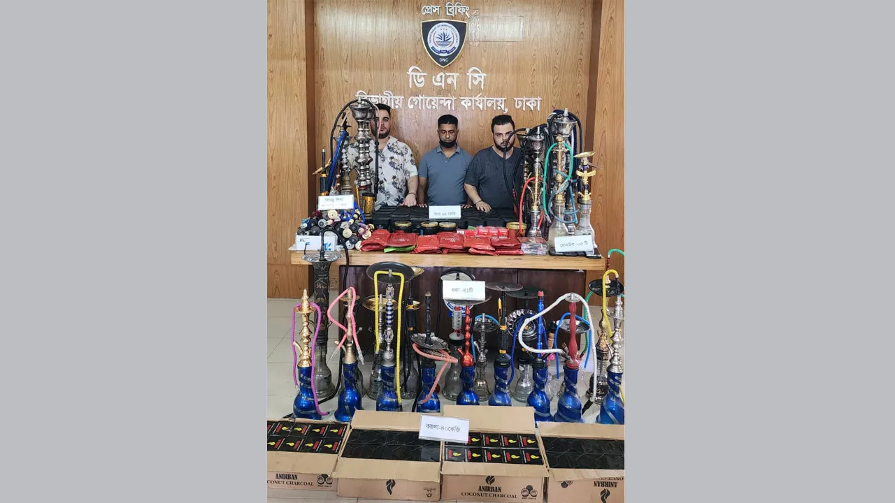 রাজধানী থেকে দেশের ইতিহাসে সর্ববৃহৎ সিসার চালান জব্দ