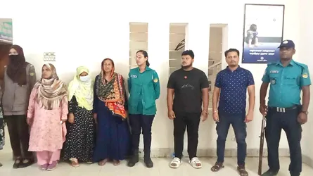 কৃষক লীগ নেতাকে ছাড়াতে থানার সামনে বিক্ষোভ, গ্রেফতার ৫