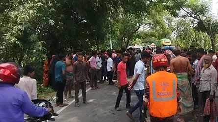 শৈলকুপায় ট্রাকের চাপায় স্কুলছাত্র নিহত