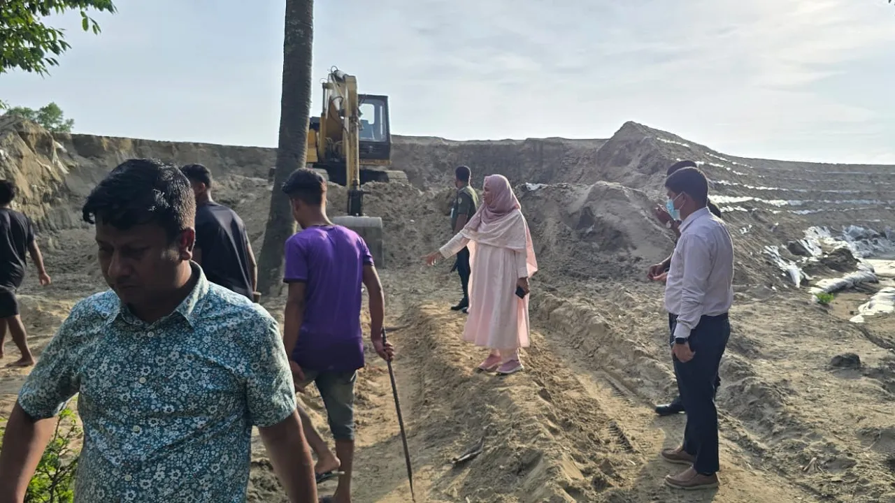 সোনাগাজীতে অবৈধ ৮ লাখ ঘনফুট বালু জব্দ