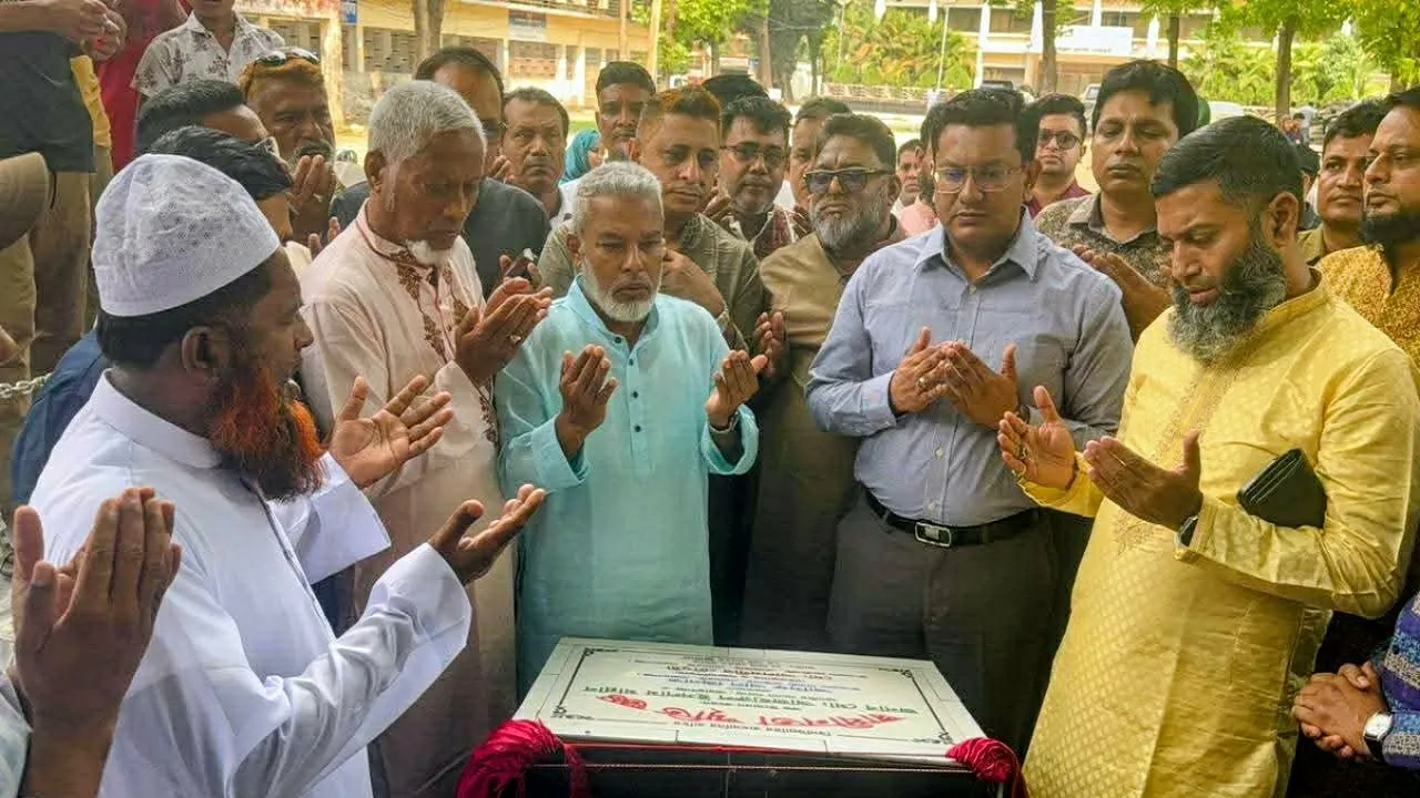 সোনারগাঁওয়ে স্বাধীনতা স্মৃতি স্তম্ভ উদ্বোধন
