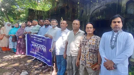 সোনারগাঁয়ে সাড়ে ৭শ’ বছরের প্রাচীন গ্রন্থাগার সংরক্ষণের দাবি