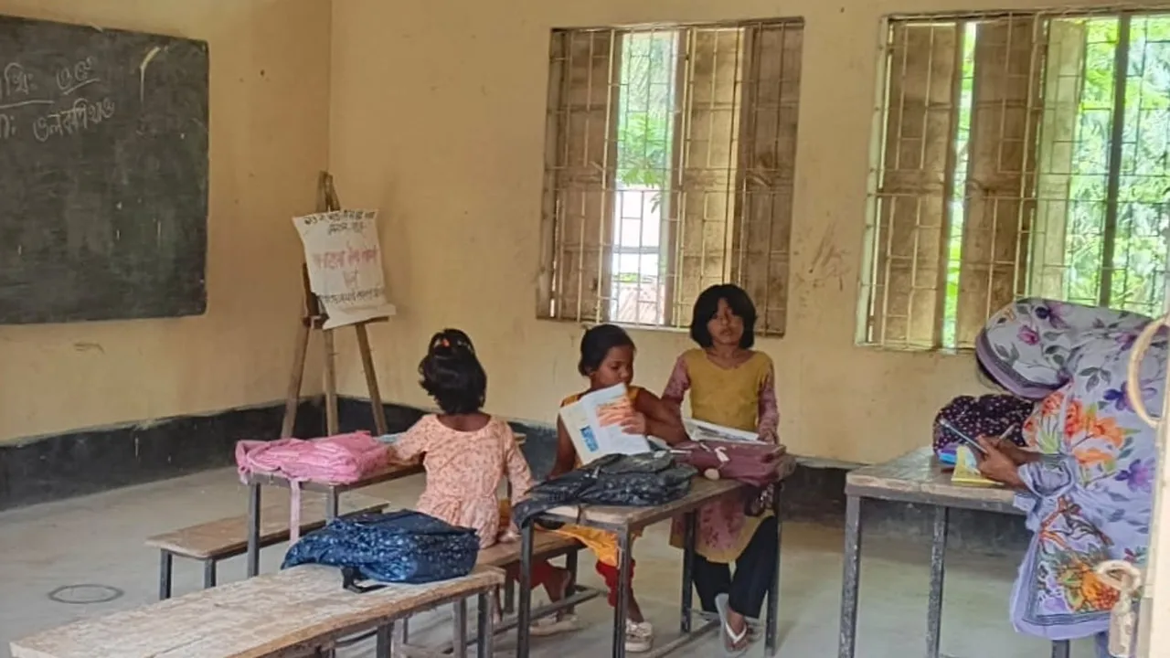 শিক্ষার্থী সঙ্কটে সোনাতলার সাতবেকি সরকারি প্রাথমিক বিদ্যালয়