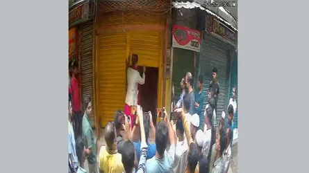 মালিকানা দ্বন্দ্বে শ্রীপুরে  তালা ভেঙে স্বর্ণের দোকান দখল, লুটপাট