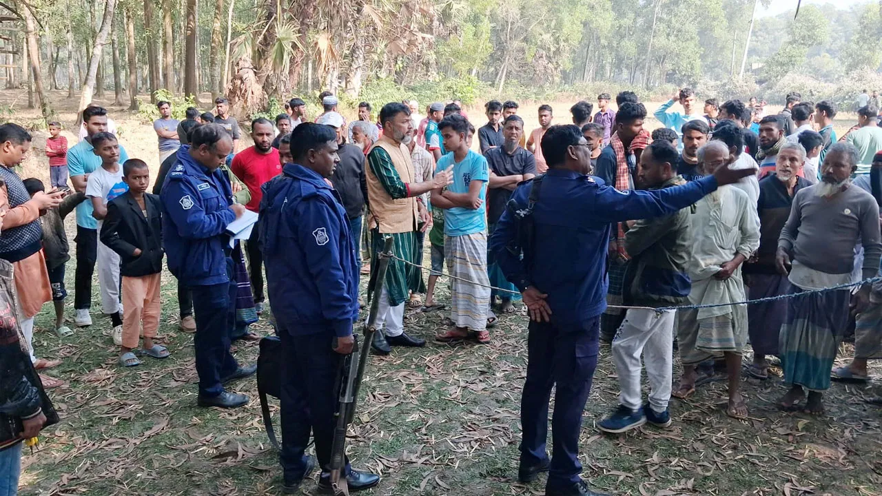 শ্রীপুরে ধানক্ষেত থেকে শ্রমিকের লাশ উদ্ধার, হত্যার অভিযোগ স্ত্রীর