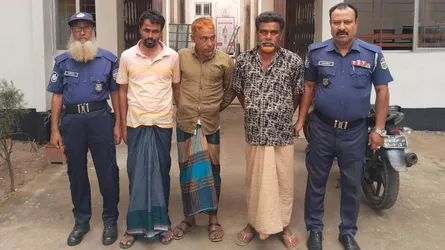 শেরপুরের শ্রীবরদীতে ৩ মাদক কারবারি আটক