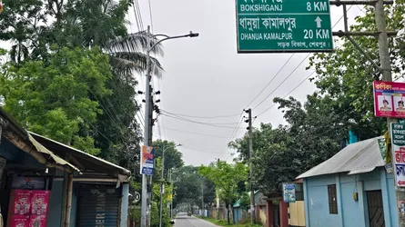 শ্রীবরদীতে কাজে আসছে না ৩ কোটি টাকা ব্যয়ে এলইডি স্মার্ট লাইট