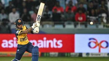 দুই ওপেনারকে ফিরিয়ে স্বস্তিতে বাংলাদেশ