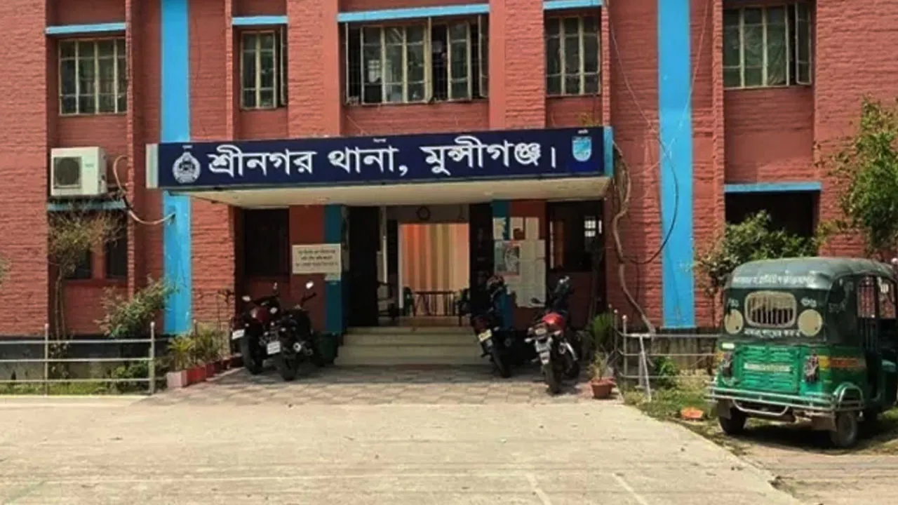 শ্রীনগরে পুকুরে মিললো অজ্ঞাত ব্যক্তির অর্ধগলিত লাশ