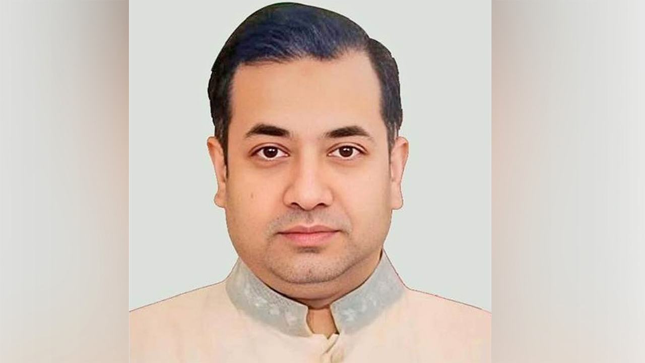 State-Minister-for-Information-mourns-the-death-of-renowned-artist-Mustafa-Monowar