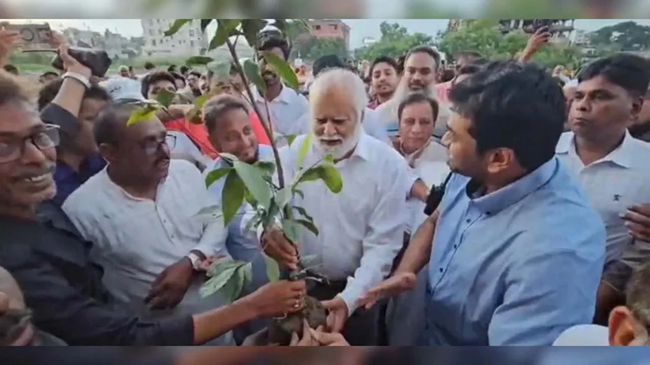 সরকার বন্যার্তদের সবসময় সহযোগিতা করবে : ত্রাণ প্রতিমন্ত্রী