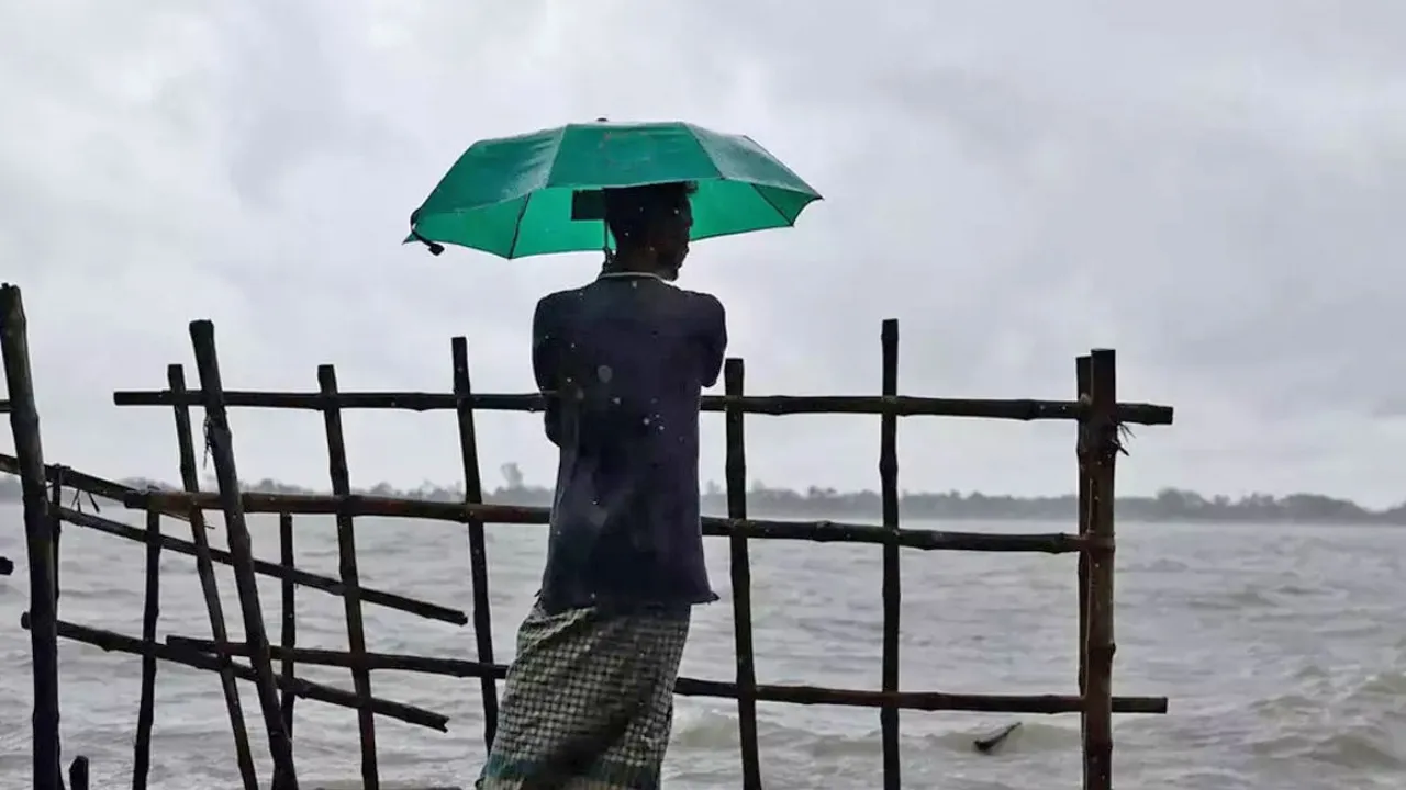 মাসের দ্বিতীয়ার্ধে ঘূর্ণিঝড় ও তীব্র কালবৈশাখীর শঙ্কা