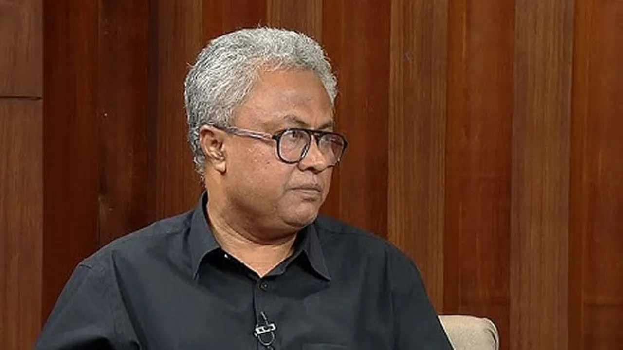 স্ত্রীসহ সাংবাদিক সুভাষ চন্দ্র সিংহের দেশত্যাগে নিষেধাজ্ঞা