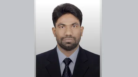 ব্যবহারিক পরীক্ষার সময় ছাত্রীদের শরীরে স্পর্শ, বদলি হলেন ল্যাব অ্যাসিস্ট্যান্ট