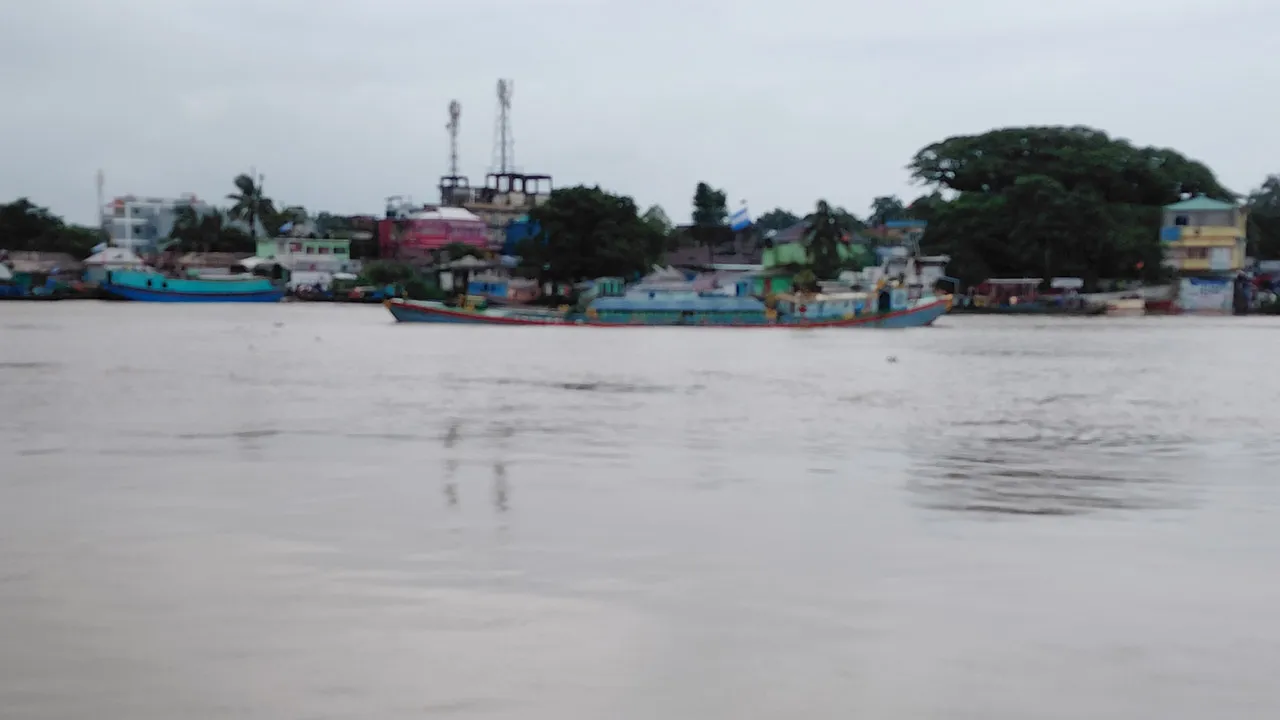 সুনামগঞ্জে বাড়ছে নদীর পানি