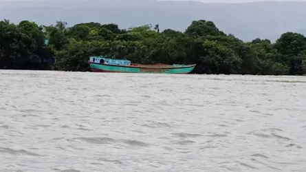 সুনামগঞ্জে শান্তিপুর নদীর বালু লুট, ৪ জনকে কারাদণ্ড