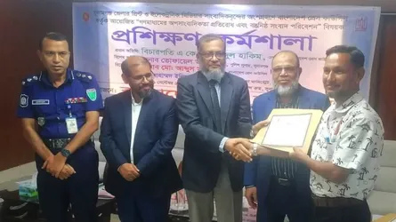 দলীয় রাজনীতির ঊর্ধ্বে উঠে দেশ-জাতির কল্যাণে বস্তুনিষ্ঠ সাংবাদিকতা করতে হবে