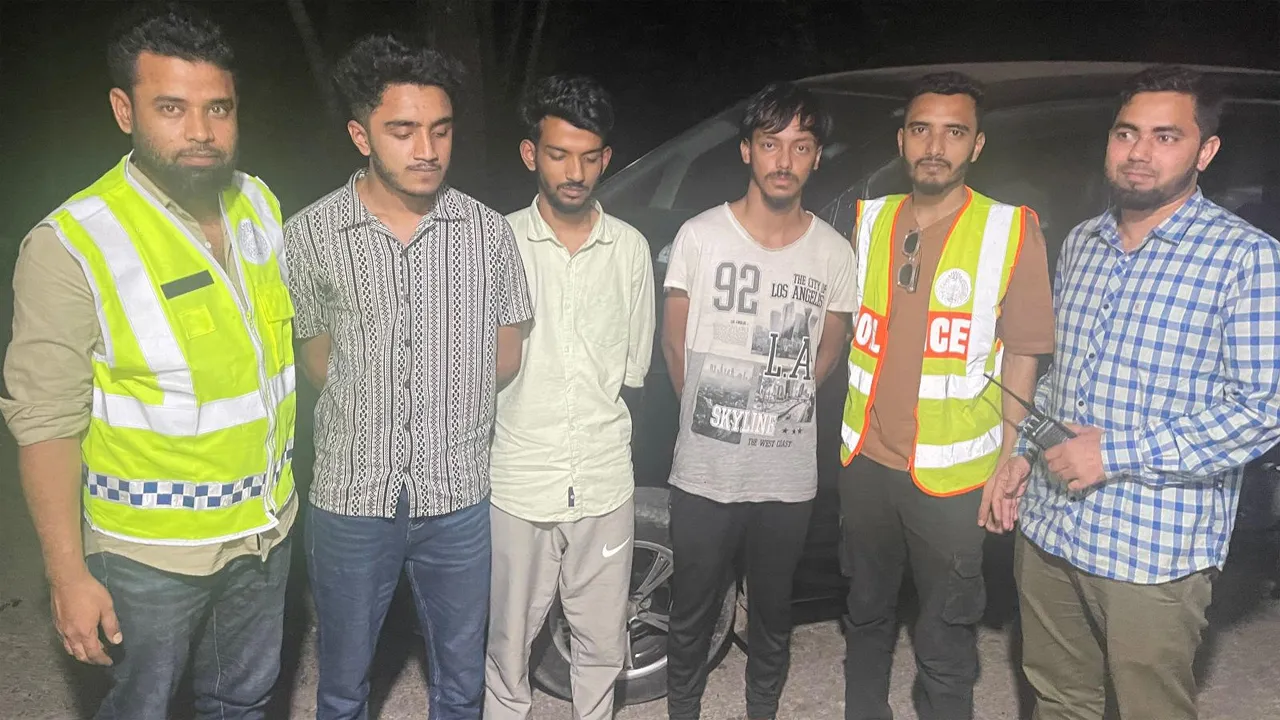 সিলেটে পেট্রোল পাম্প কর্মচারীকে ছুরিকাঘাতের ঘটনায় গ্রেফতার ৩