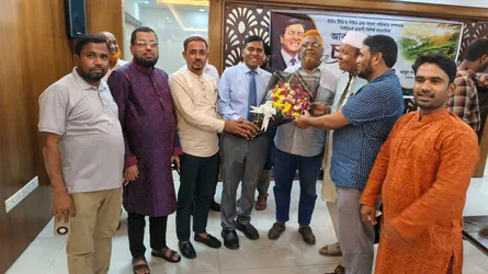 নিউইয়র্কপ্রবাসী সাংবাদিক আবু তাহেরের সম্মানে সিলেটে চা-চক্র