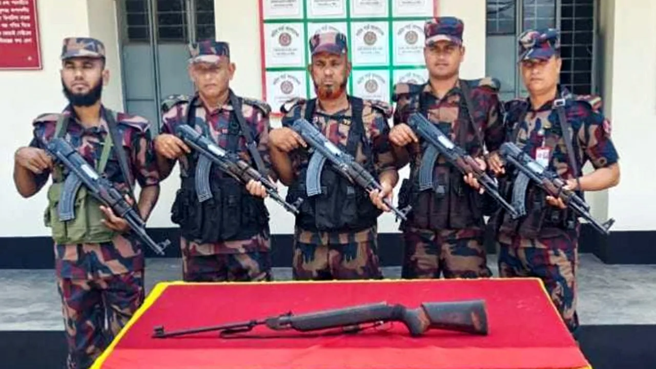 সিলেটের জৈন্তা সীমান্ত থেকে অস্ত্র উদ্ধার বিজিবির