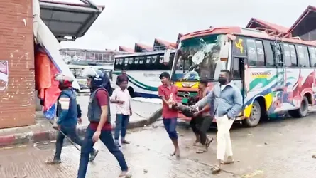 সিলেটে কেন্দ্রীয় টার্মিনালে সংঘর্ষে আহত বাস হেলপারের মৃত্যু