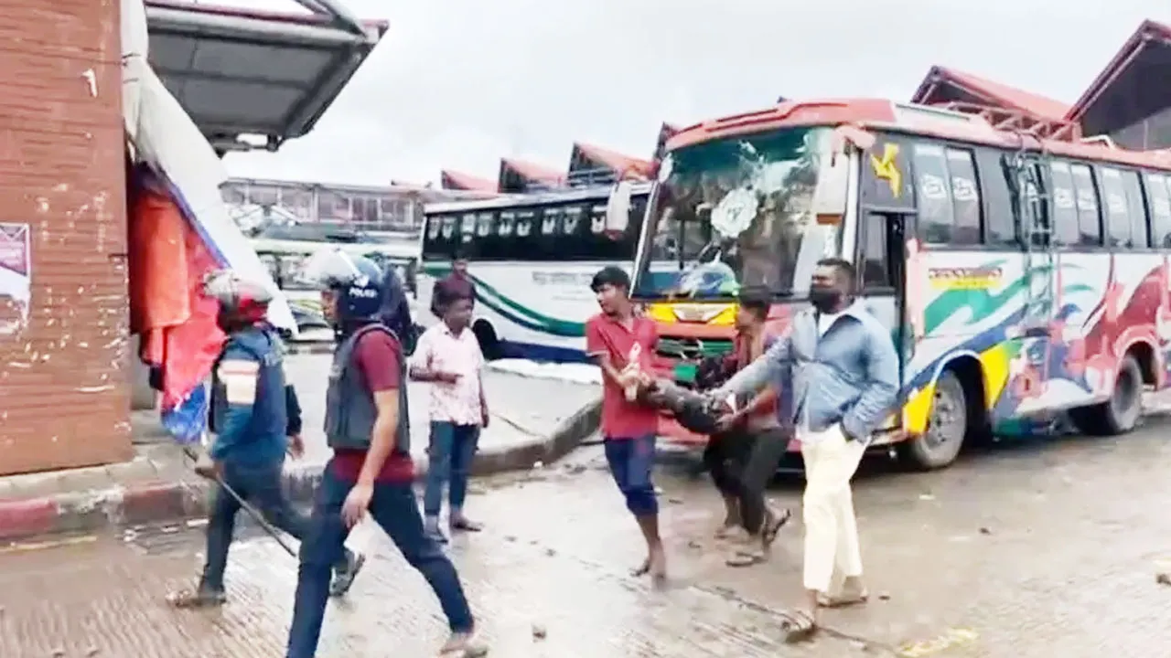সিলেটে কেন্দ্রীয় টার্মিনালে সংঘর্ষে আহত বাস হেলপারের মৃত্যু