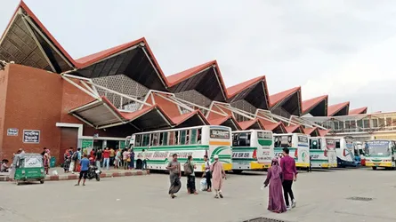 সিলেটে আগের ভাড়ায় চলছে বাস, নতুন ভাড়া কার্যকর হতে পারে রোববার