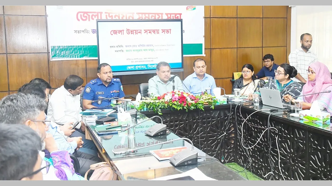 উন্নয়ন প্রকল্প বাস্তবায়নে স্থানীয়দের স্বার্থ ও মতামতকে গুরুত্ব দিতে হবে