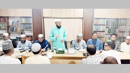 জনদুর্ভোগ লাঘবের চেয়ে দলীয়করণ ও নেতাকর্মী পুনর্বাসনেই বেশি ব্যস্ত সরকার
