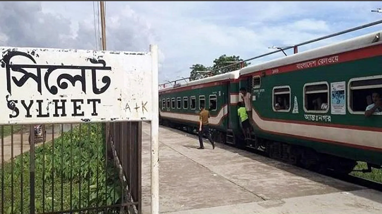 ৩ ঘণ্টা পর সিলেটের সাথে দেশের রেল যোগাযোগ স্বাভাবিক