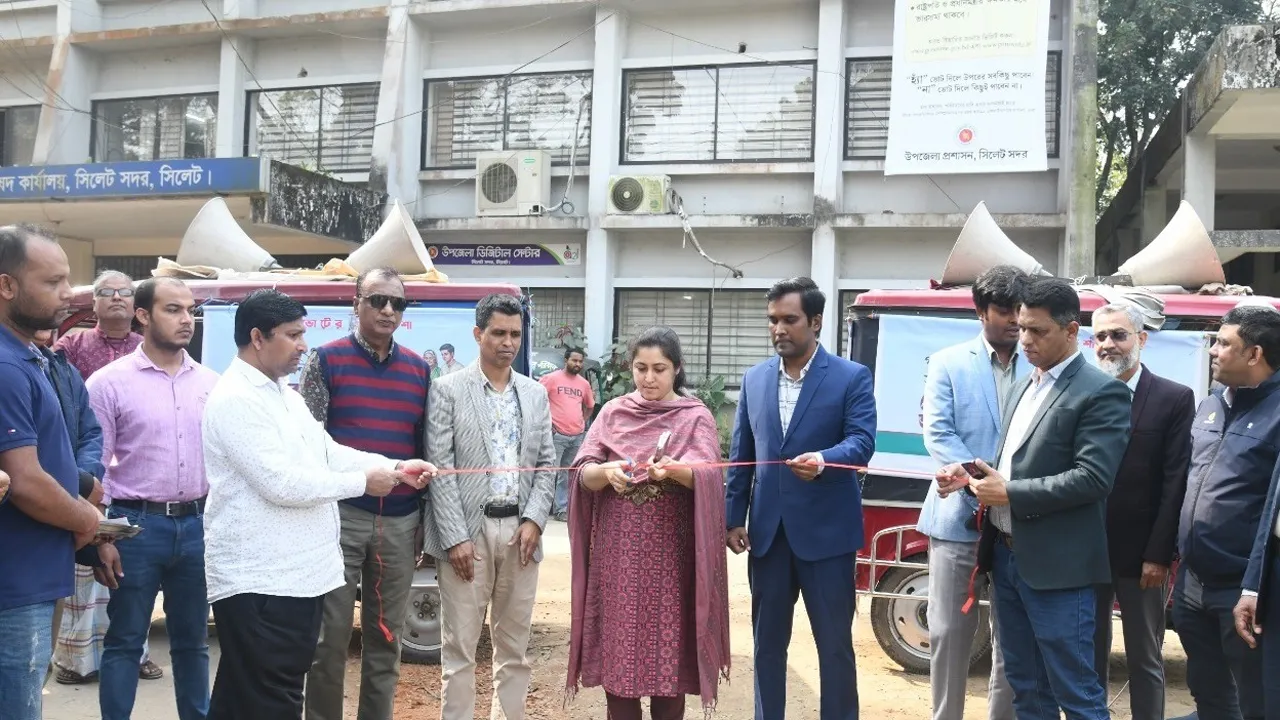 সিলেটে গণভোটের প্রচারণায় ‘ভোটের রিকশা’ কার্যক্রমের উদ্বোধন