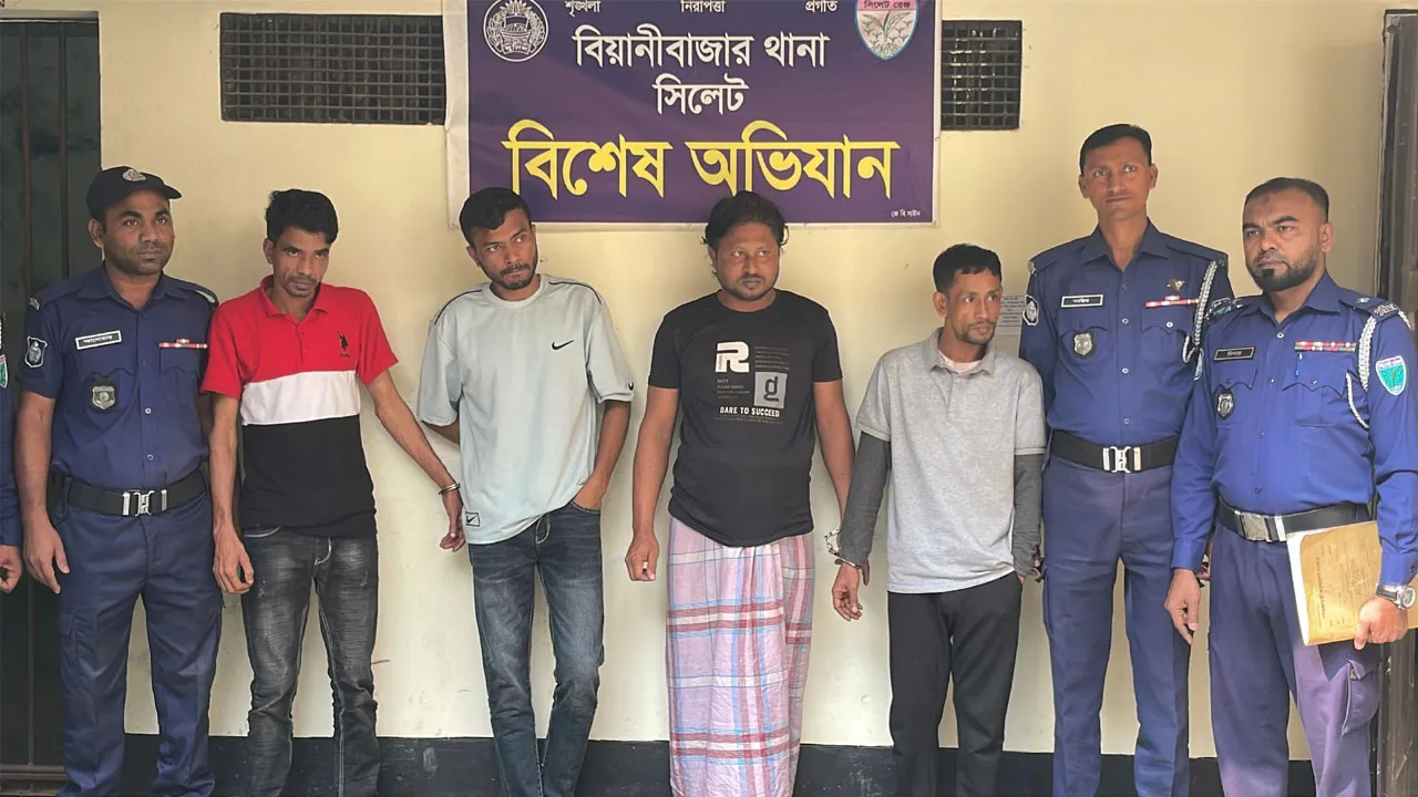 সিলেটে ছিনতাইয়ের ৫ দিন পর সিএনজি উদ্ধার, আটক ৪