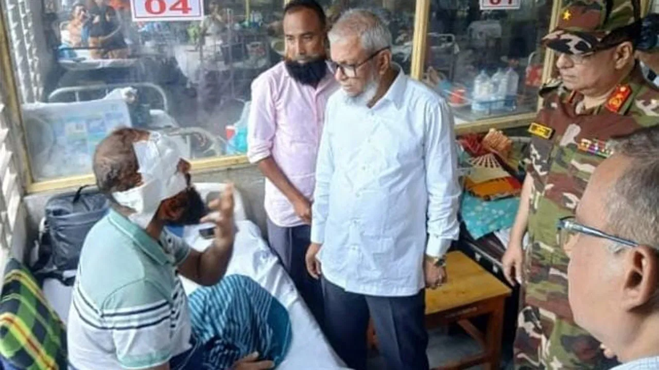 সিলেটে বাস দুর্ঘটনায় হতাহতদের আর্থিক সহায়তা দিচ্ছে সরকার