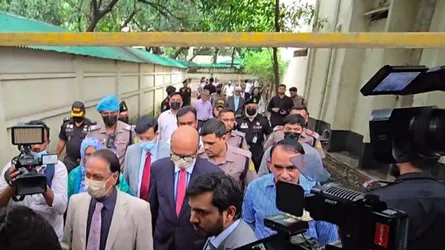 র‌্যাবের টিএফআই সেল পরিদর্শন করলেন ট্রাইব্যুনালের বিচারক ও আইনজীবীরা