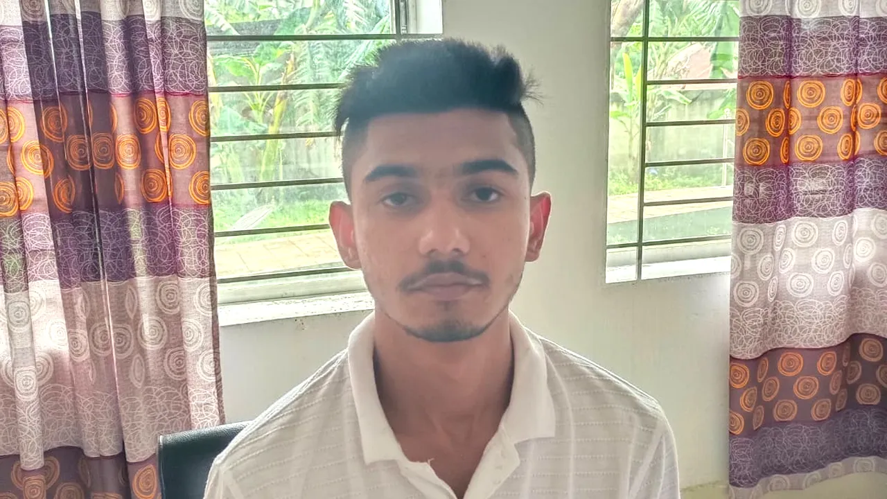 দর্শনা চেকপোস্ট ইমিগ্রেশনে হত্যা মামলার আসামি গ্রেফতার