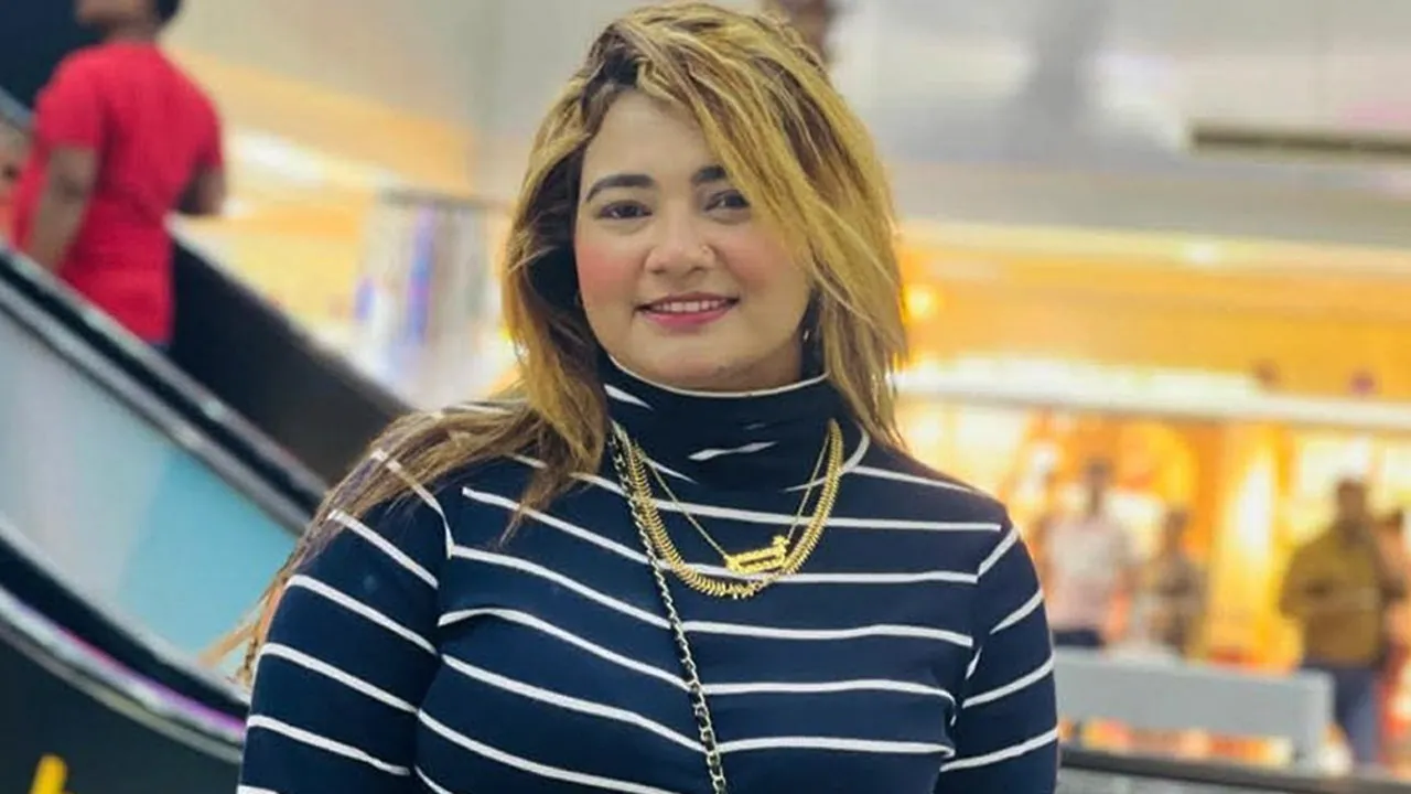 চট্টগ্রামের শীর্ষ সন্ত্রাসী ছোট সাজ্জাদের স্ত্রী তামান্না শ্যোন অ্যারেস্ট