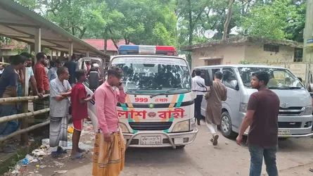 টাঙ্গাইলে ট্রাক দুর্ঘটনায় নিহত ১৫ জনের লাশ হস্তান্তর