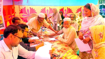 ভূঞাপুরে ফ্রি মেডিক্যাল ক্যাম্পে চিকিৎসাসেবা পেল দেড় শতাধিক রোগী