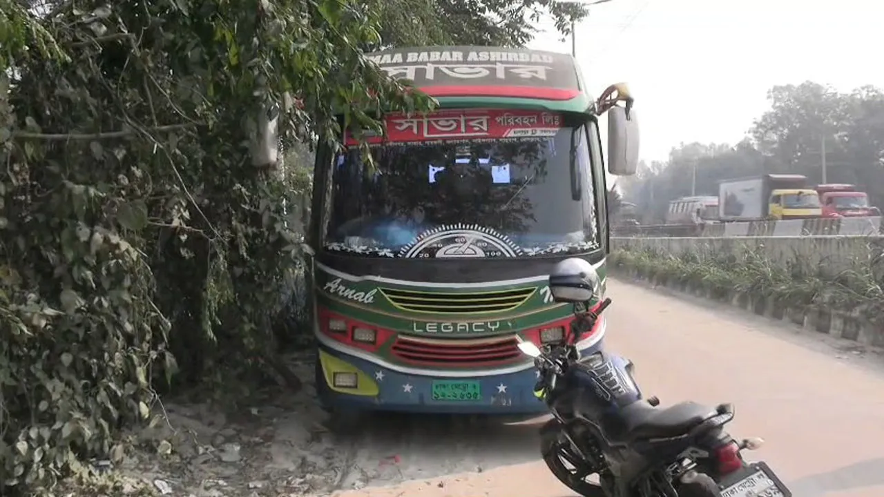 টাঙ্গাইলে চলন্ত বাসে নারীকে গণধর্ষণ : গ্রেফতার ৩