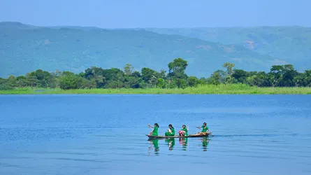 সৌন্দর্যের লীলাভূমি টাঙ্গুয়ার হাওর