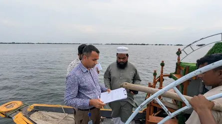 টাঙ্গুয়ার হাওরে ৬টি হাউসবোটকে ১৮ হাজার টাকা জরিমানা