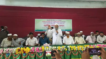 সমাজে মানবিকতা ও দানশীলতার চর্চা বাড়াতে হবে: অধ্যাপক মুজিবুর রহমান