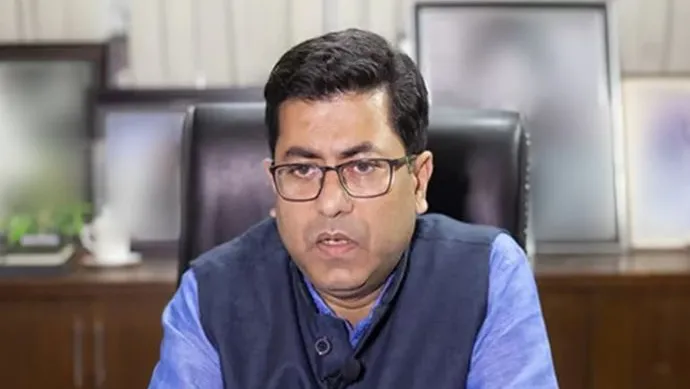 স্ত্রীসহ সাবেক মেয়র তাপসের ৬টি ক্রেডিট কার্ড ব্লকের নির্দেশ আদালতের