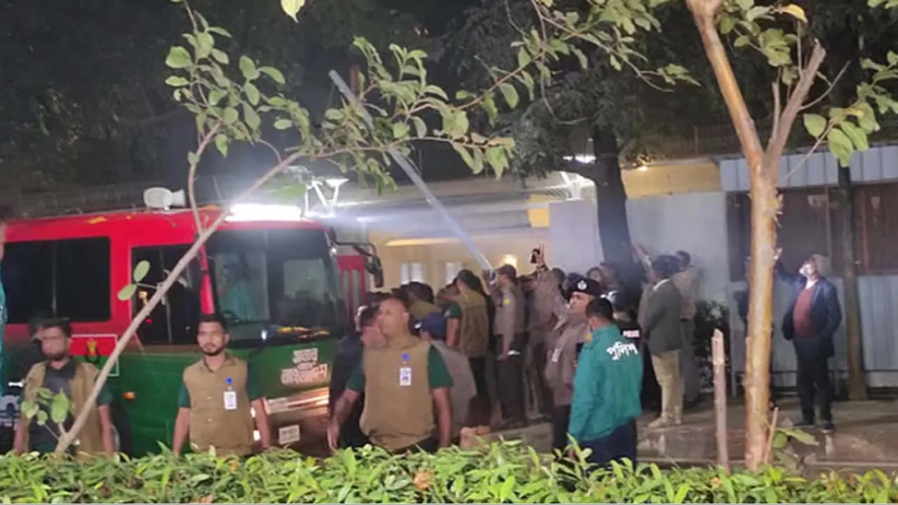 দীর্ঘ নির্বাসিত জীবন শেষে গুলশানের বাসায় তারেক রহমান