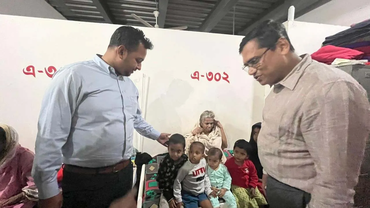 রক্তস্পন্দনের উদ্যোগে তারেক রহমানের জন্মদিনে অসহায়দের জন্য ফল উৎসব