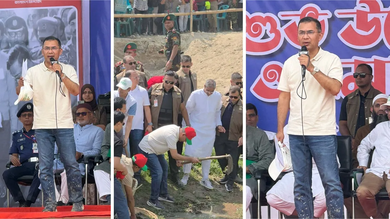 কাদামাখা জুতা-প্যান্ট নিয়েই বক্তৃতা দিলেন প্রধানমন্ত্রী